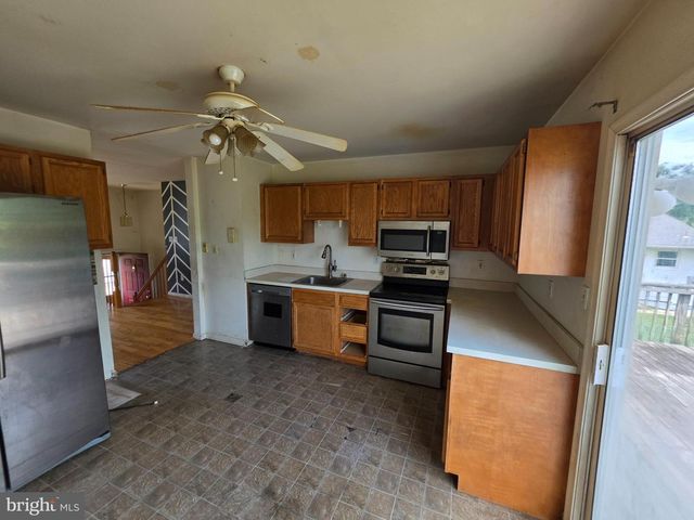 5705 REDMOND STREET, Baltimore, MD 21225
