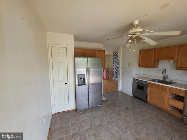 5705 REDMOND STREET, Baltimore, MD 21225