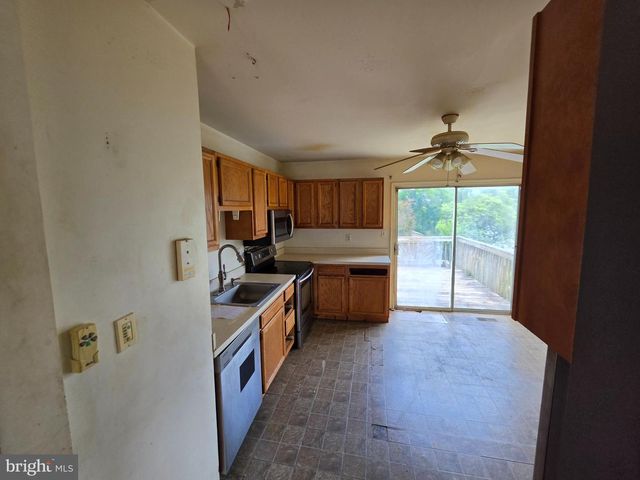 5705 REDMOND STREET, Baltimore, MD 21225