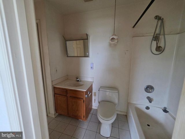 5705 REDMOND STREET, Baltimore, MD 21225