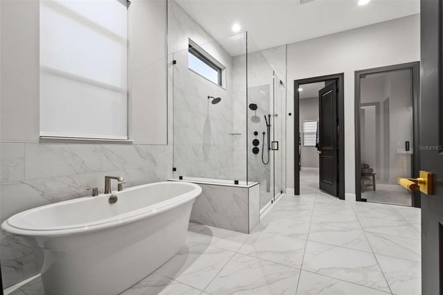 4564 MONDRIAN COURT, Sarasota, FL 34240