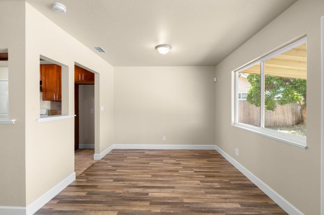 3827 Lankershim Way, North Highlands, CA 95660