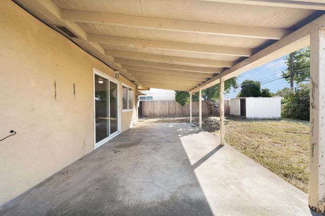 3827 Lankershim Way, North Highlands, CA 95660