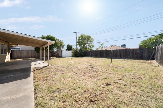 3827 Lankershim Way, North Highlands, CA 95660