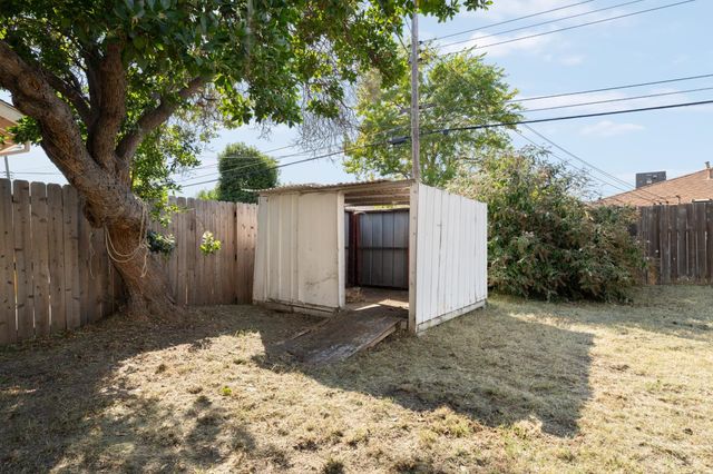 3827 Lankershim Way, North Highlands, CA 95660