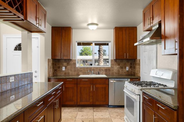 3827 Lankershim Way, North Highlands, CA 95660
