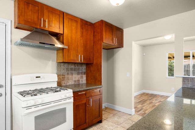 3827 Lankershim Way, North Highlands, CA 95660
