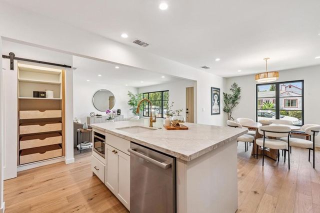 332 N Humboldt, San Mateo, CA 94401