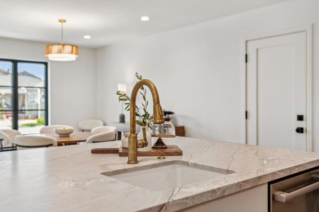 332 N Humboldt, San Mateo, CA 94401