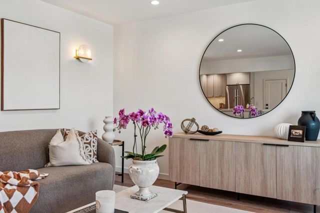 332 N Humboldt, San Mateo, CA 94401