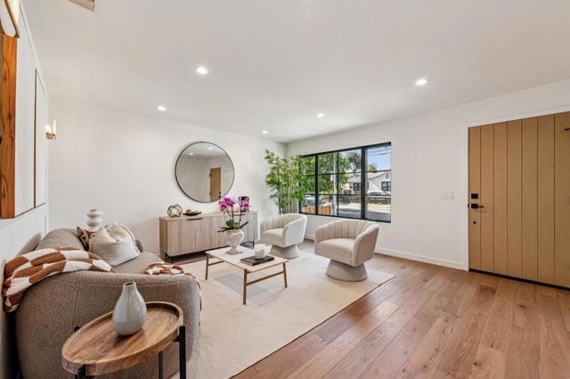 332 N Humboldt, San Mateo, CA 94401
