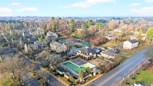 504 Cherry Ct, Ross Twp, PA 15237