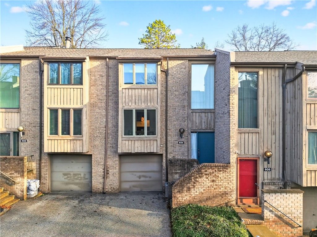 504 Cherry Ct, Ross Twp, PA 15237