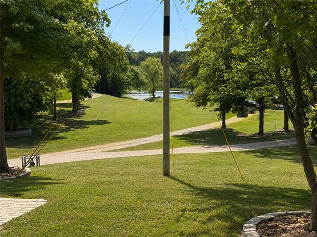 21385 Griggs Road, Springdale, AR 72762