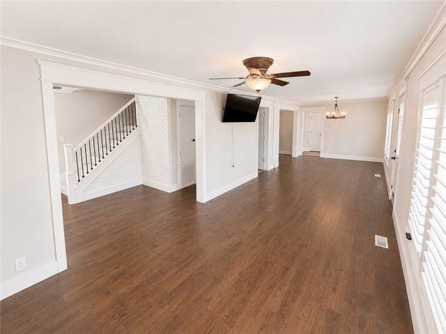 21385 Griggs Road, Springdale, AR 72762