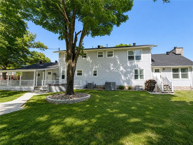 21385 Griggs Road, Springdale, AR 72762