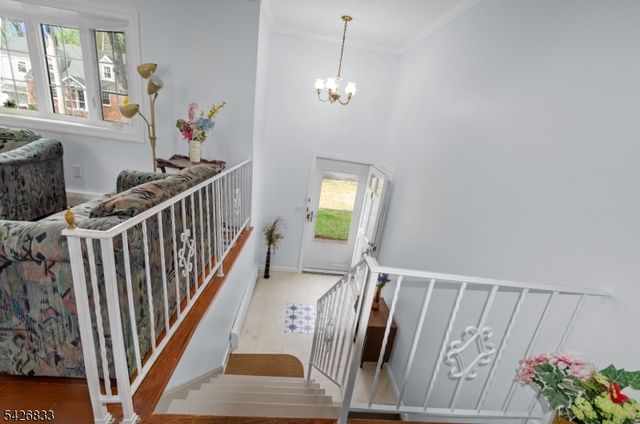 41 Cooper Ave, Roseland Boro, NJ 07068