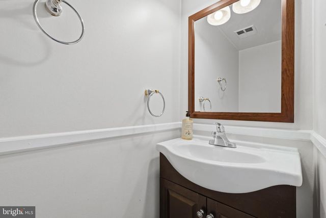 8312 MOLINE PL, Springfield, VA 22153
