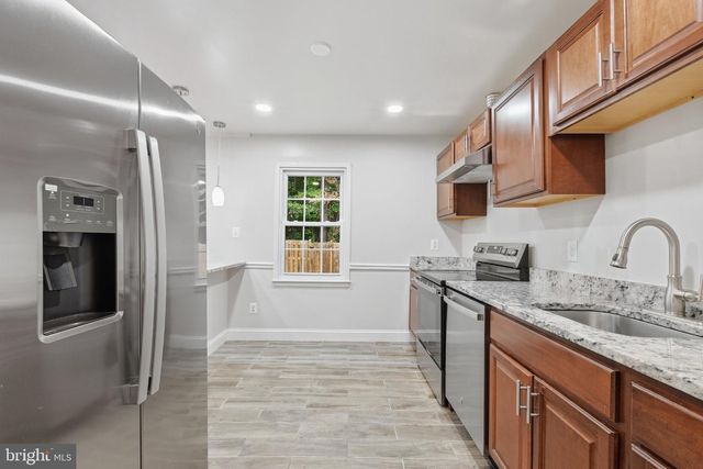 8312 MOLINE PL, Springfield, VA 22153