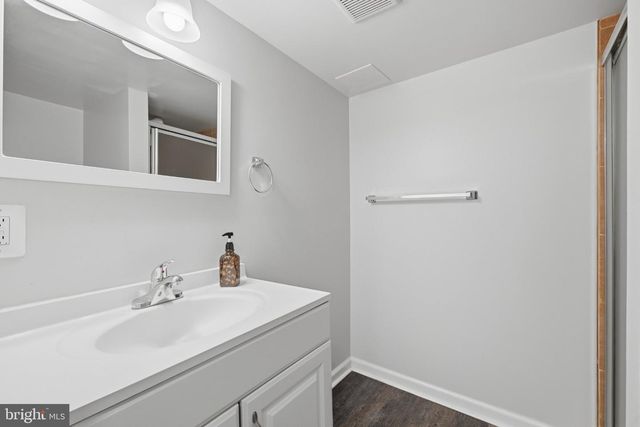 8312 MOLINE PL, Springfield, VA 22153
