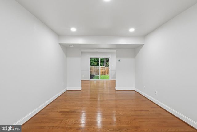 8312 MOLINE PL, Springfield, VA 22153