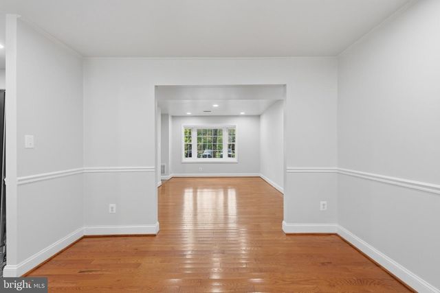 8312 MOLINE PL, Springfield, VA 22153