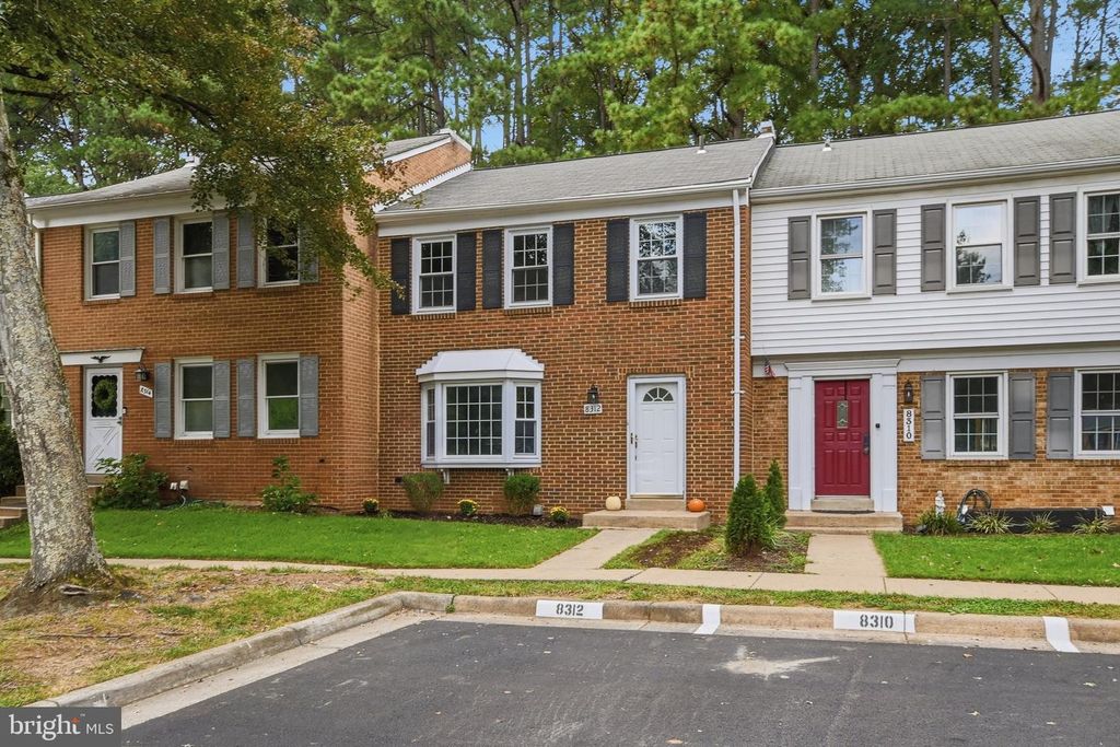 8312 MOLINE PL, Springfield, VA 22153