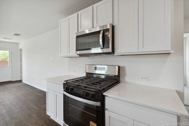 12507 Desert Fox, Converse, TX 78109