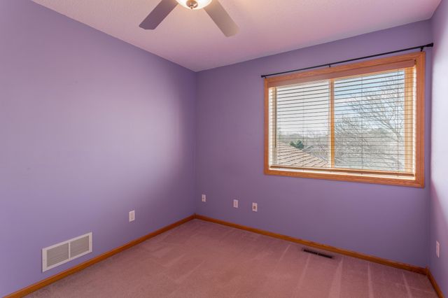 290 Pendryn Hill Overlook, Woodbury, MN 55125