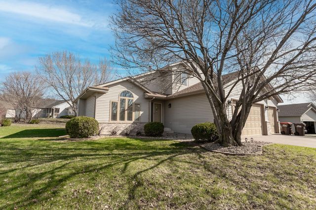 290 Pendryn Hill Overlook, Woodbury, MN 55125