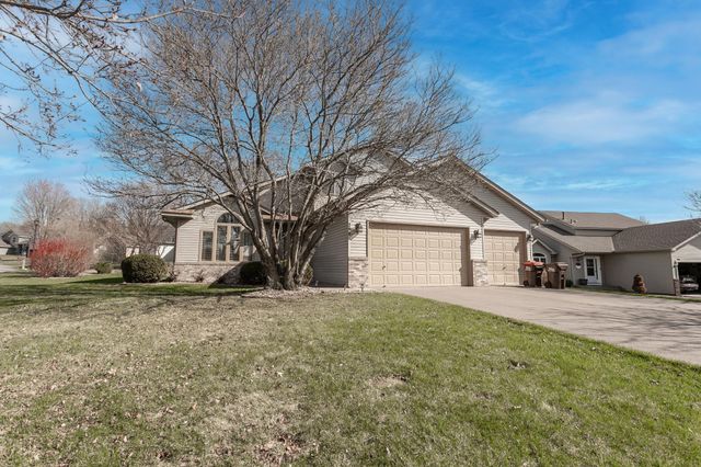 290 Pendryn Hill Overlook, Woodbury, MN 55125