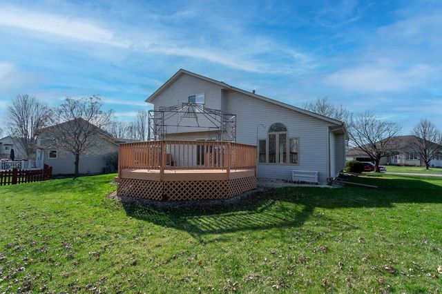 290 Pendryn Hill Overlook, Woodbury, MN 55125