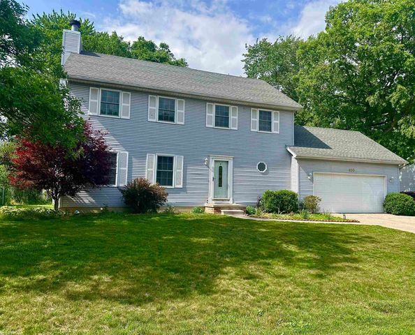 400 Hemlock Lane, Marysville, MI 48040