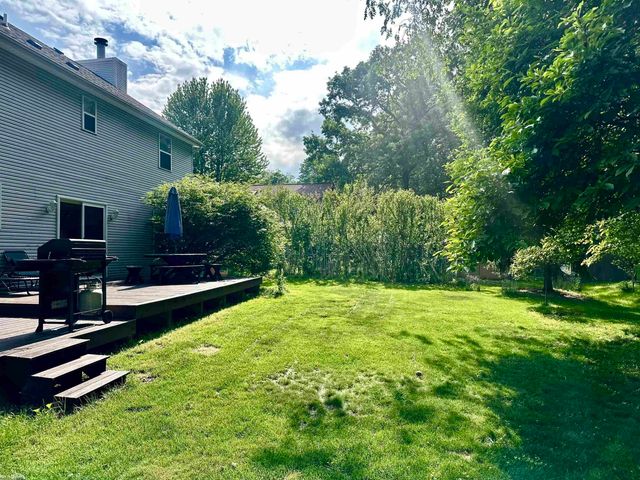 400 Hemlock Lane, Marysville, MI 48040