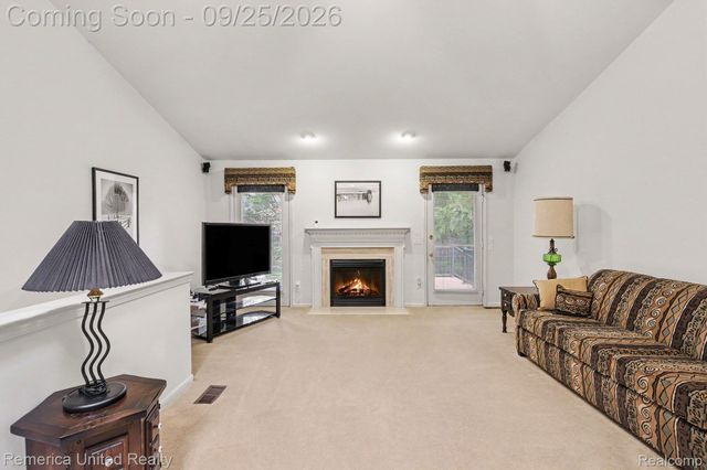 3132 Harbor Court, Waterford Charter Township, MI 48328