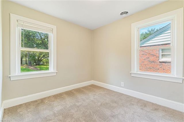 9559 19th Bay ST, Norfolk, VA 23518
