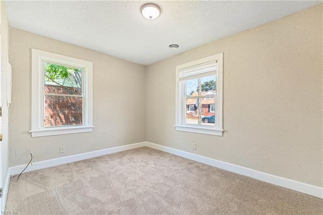 9559 19th Bay ST, Norfolk, VA 23518