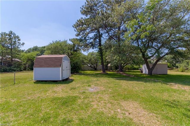 9559 19th Bay ST, Norfolk, VA 23518