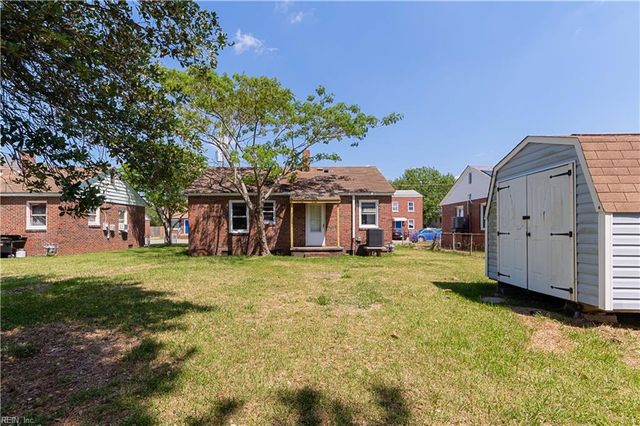 9559 19th Bay ST, Norfolk, VA 23518
