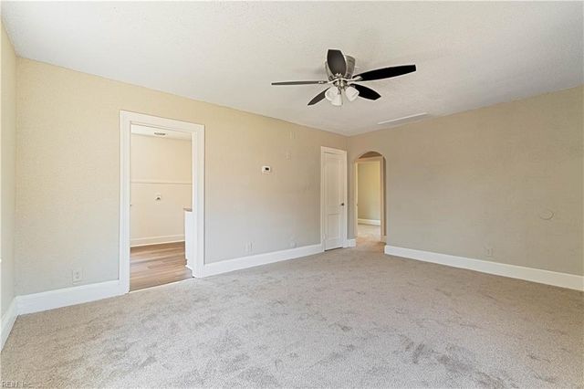 9559 19th Bay ST, Norfolk, VA 23518