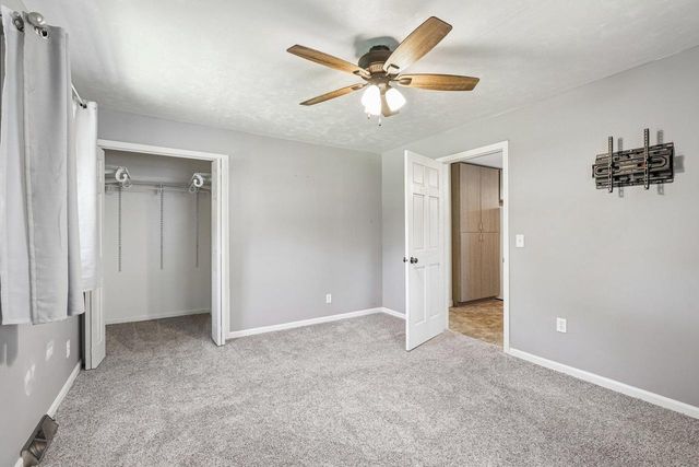 9207 39th AVENUE, Kenosha, WI 53142