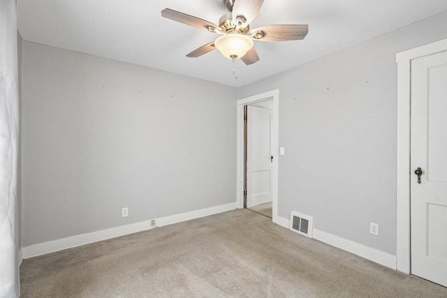 9207 39th AVENUE, Kenosha, WI 53142