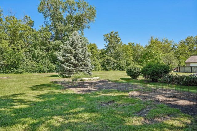 9207 39th AVENUE, Kenosha, WI 53142