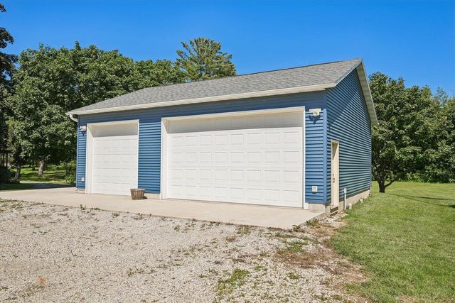 9207 39th AVENUE, Kenosha, WI 53142