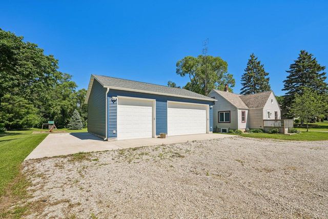9207 39th AVENUE, Kenosha, WI 53142