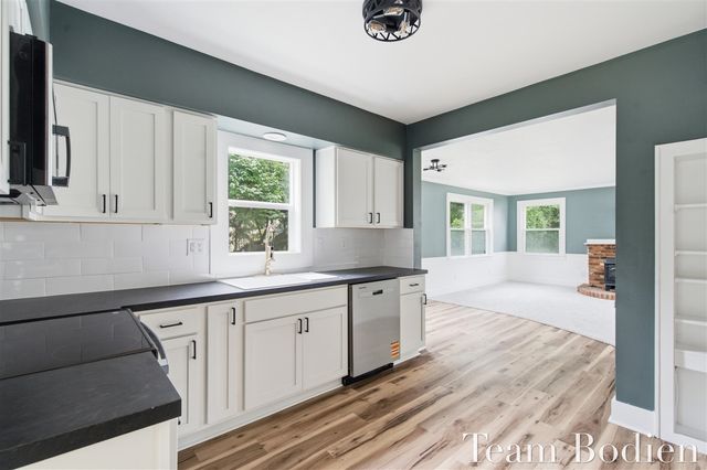 627 Pinehurst Boulevard, Kalamazoo, MI 49006