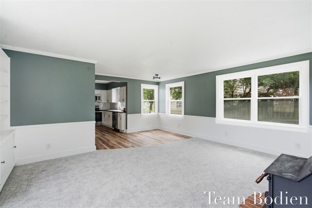 627 Pinehurst Boulevard, Kalamazoo, MI 49006
