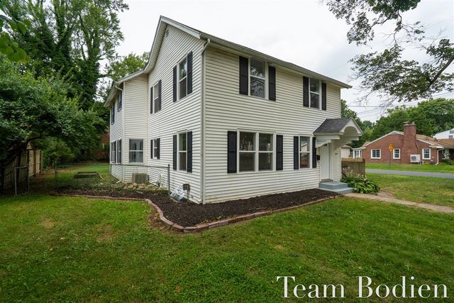 627 Pinehurst Boulevard, Kalamazoo, MI 49006