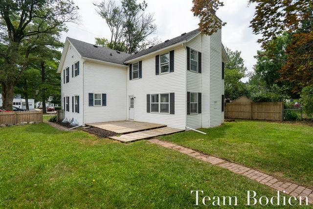 627 Pinehurst Boulevard, Kalamazoo, MI 49006