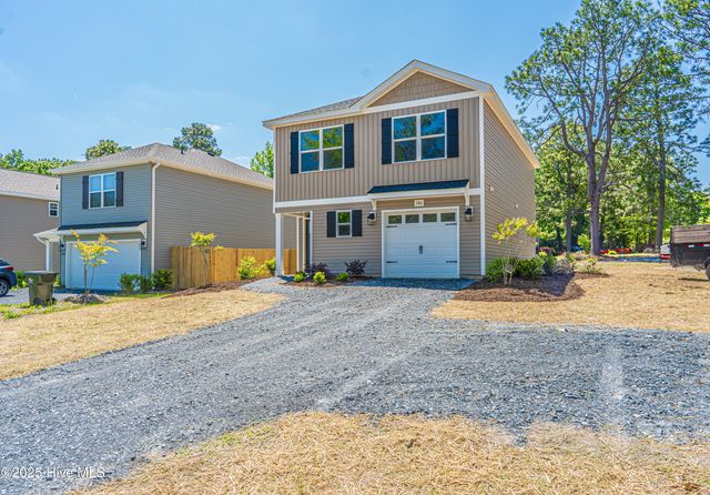 780 W Illinois Avenue, Southern Pines, NC 28387